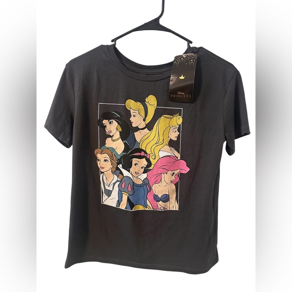 Disney Princess Graphic T-shirt, size S